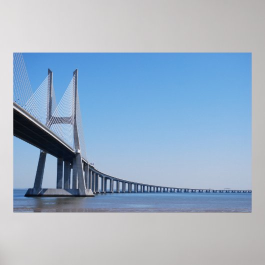Vasco da Gama Bridge over de Taag in Lissabon Poster (Voorkant)