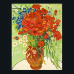 Vase met Cornbloemen en papavers, Van Gogh Poster<br><div class="desc">In 1886 is deze olie op het schilderij van het canvas geverfd met een perfecte combinatie van kleur en penseelwerk. Tegen een enigszins geverfde blauwe achtergrond schilderde Van Gogh een vaas met een bouquet van intens gekleurde blauwe cornbloemen, heldere rode papaver en roomwitte marguerites. De levendige kleuren van de cornbloemen,...</div>