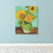 Vase met drie zonnebloemen, Vincent van Gogh Canvas Afdruk (Insitu (Houten vloer))