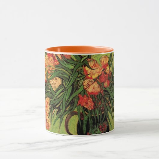 Vase met Oleanders en Boeken door Vincent van Gogh Mok (Midden)