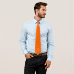 vast neon sinaasappel - uw monogram stropdas<br><div class="desc">Vaste kleurenstropdas in neon sinaasappel. Je kunt deze stropdas personaliseren met je eigen monogrammen. Geweldige retro kleur voor een huisfeestje / voor elke keer wanneer je een oogstrelende kleur moet draag. Ontwerp door Alma Wad. BEIDE ZIJDEN AFDRUKT .</div>