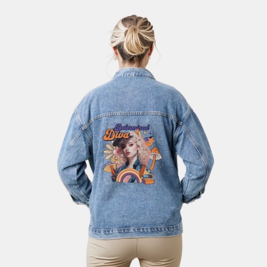 Vastberaden Diva Retro 80s Vrouwendag Denim Jacket (Model)