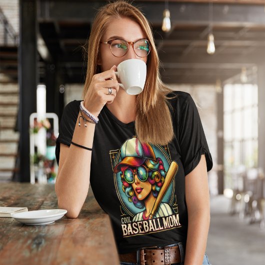 Vastberaden Vrouw Empowered: Beste Honkbal Moeder T-shirt