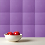 Vaste kleur, glad, zacht paars tegeltje<br><div class="desc">Vaste kleurenvlakke iris zacht paars ontwerp.</div>