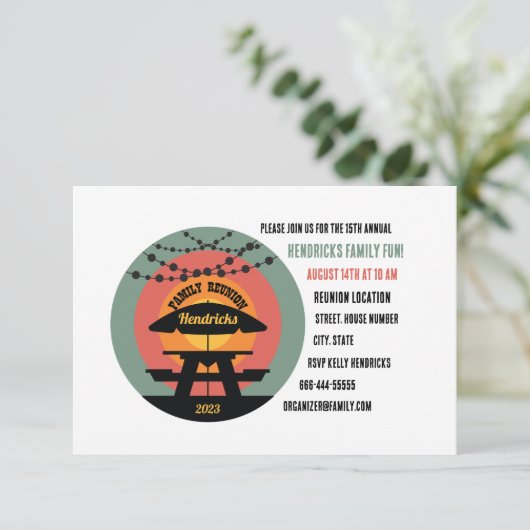 Vaste reünie slaat de datumkaart op save the date (Staand voorkant)