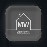 Vastgoedbedrijf gepersonaliseerde grijze makelaar papieren bordje<br><div class="desc">Dit donkergrijze gepersonaliseerde bord van het makelaarspapier is eenvoudig en subtiel met uw monogram en naam van het onroerendgoedbedrijf in wit. Het heeft een chique minimalistische witte omlijning van een huis. Moderne realiteitsbusiness marketing bij een open huis.</div>