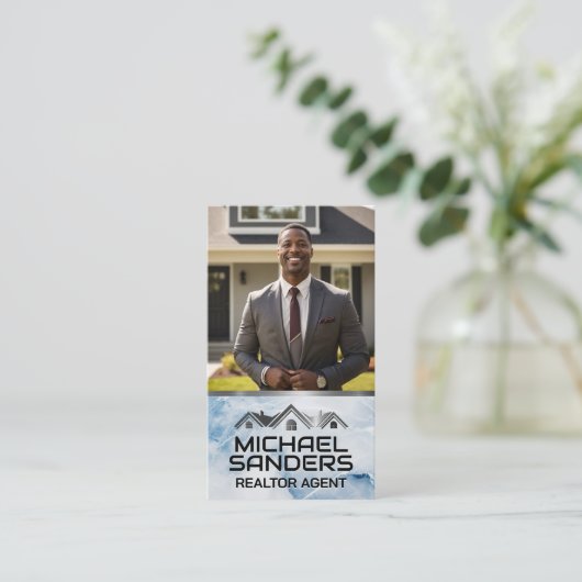 Vastgoedmakelaar voor het huis visitekaartje (Staand voorkant)