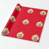 Vasthouden en room ornament rood inpakpapier (Uitgerold)