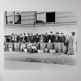 Vaten illegale drank, 1922. Oude foto Poster