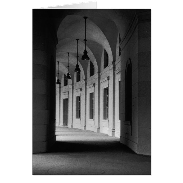 Vaulted Passage (Voorkant)