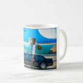 VC-25A (747-200B) en "BEAST" Koffiemok (Voorkant rechts)