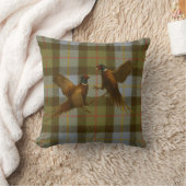 Vechtende fazanten op tweed / tartan achtergrond  kussen (Deken)