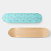 vechtkunsten op blauw persoonlijk skateboard (Horizontaal)