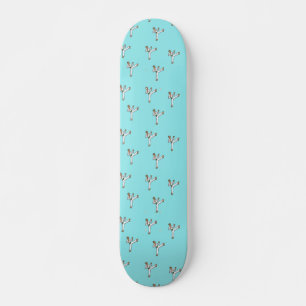 vechtkunsten op blauw persoonlijk skateboard