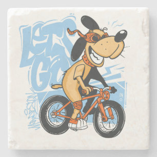 Vector cartoon hond paardrijden op een fiets stenen onderzetter