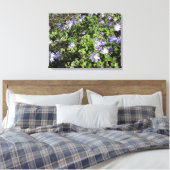Veel bloemen canvas afdruk (Insitu (Slaapkamer))