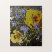 veel gele blauwe en witte bloemen legpuzzel (Verticaal)