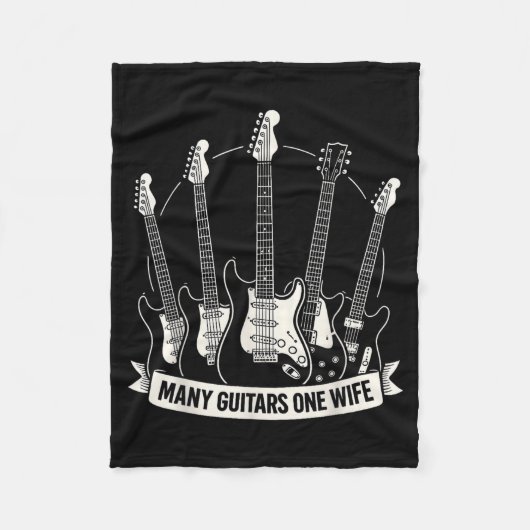 Veel Gitaren Eén Vrouw Grappige Muzikant Gitarist  Fleece Deken (Voorkant)