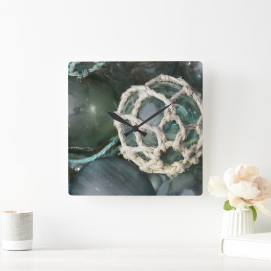 Veel glazen drijvers, Alaska Vierkante Klok (Huis)