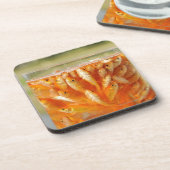 Veel goudvis in de glazen container bier onderzetter (Linkerzijde)