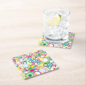 Veel levendige cirkels kartonnen onderzetters (Insitu)