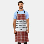 Veel mensen hebben in deze keuken gegeten en zijn  schort (Gedragen)