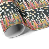 Veel verjaardagskaarsen op taart cadeaupapier (Rol Hoek)