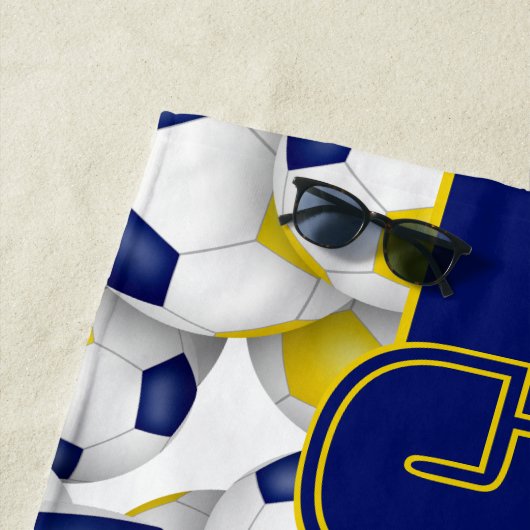 Veel voetballen blauw goud einde seizoen cadeaus strandlaken (In situ)