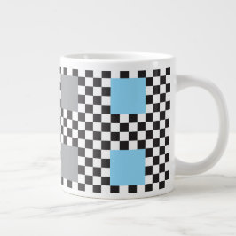 Veelkleurig geruit patroon en grote vierkanten koffiekop