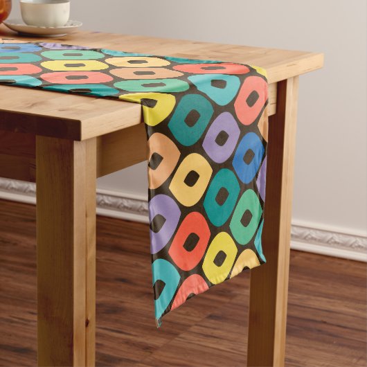 veelkleurig ogee-patroon korte tafelloper (Voorbeeld)