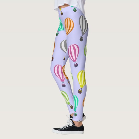 Veelkleurige heteluchtballonnen op lavendellucht leggings (Links)
