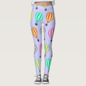 Veelkleurige heteluchtballonnen op lavendellucht leggings (Voorkant)