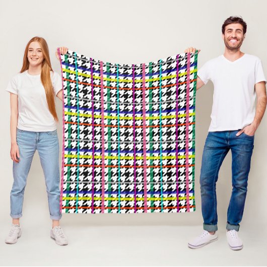 Veelkleurige lijnen op geplakt houndstooth ontwerp fleece deken