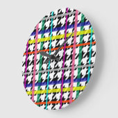 Veelkleurige lijnen op geplakt houndstooth ontwerp grote klok (Hoek)
