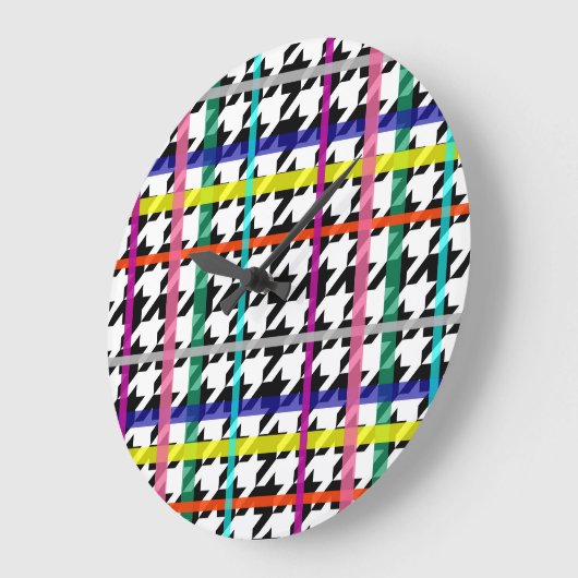 Veelkleurige lijnen op geplakt houndstooth ontwerp grote klok (Hoek)