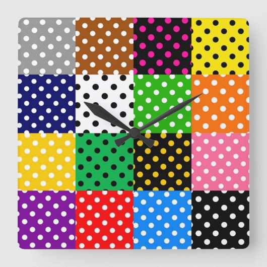 Veelkleurige Patchwork Quilt Polka Dots Vierkante Klok (Voorkant)
