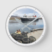 veerboot en haven op het eiland Islay, Schotland Ronde Klok (Voorkant)