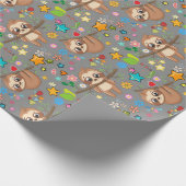 Veerdaagse Cute Sloth on Branch Pattern Baby showe Cadeaupapier (Hoek)