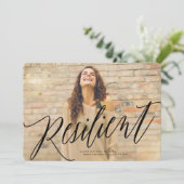 Veerkrachtige cursieve aankondiging van Afstuderen (Staand voorkant)