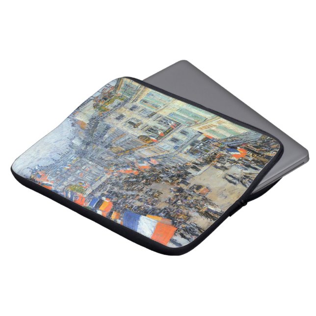 Veertien juli, Rue Daunou door Childe Hassam Laptop Sleeve (Voorkant top)