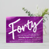 Veertig 40ste Verjaardagsfeest paarse kunst gouden Folie Uitnodiging (Staand Voorkant)