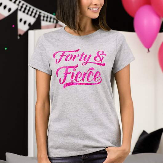 Veertig en felle hete roze 40e verjaardag vrouwen t-shirt