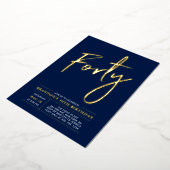 veertig | Moderne goudmarine 40e verjaardag Folie Uitnodiging (Gedraaid)