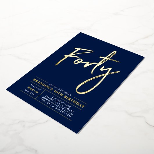 veertig | Moderne goudmarine 40e verjaardag Folie Uitnodiging (Gedraaid)