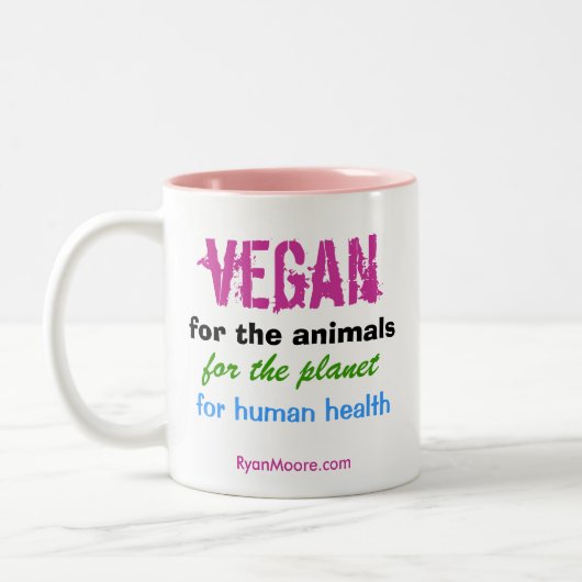 Vegan voor de mok van tweetone-koffie (Links)
