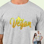Veganistisch Woord Geel Goud Typografie op Lichte T-shirt