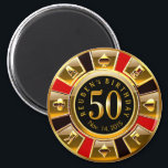 Vegas Casino Chip 50e verjaardag | rood goud zwart Magneet<br><div class="desc">Een zeer cool rood,  goud en zwart Las Vegas Verjaardag Casino Chip keepsake gunst magneet. Gebruik de knop IT AANPASSEN om uw eigen tekst toe te voegen.</div>