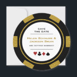 Vegas Poker Chip Black Gold Wedding Save the Date<br><div class="desc">Duw uw uw gasten door hen deze zwarte,  gouden,  en witte pokerchip te verzenden sparen de datumuitnodigingskaarten. Ze wachten vol ongeduld op de officiële uitnodiging voor deze leuke bruiloft.</div>