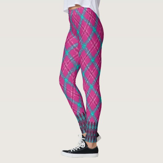VegasRae-Magenta Leggings (Links)