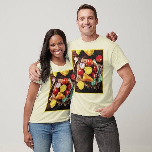 "Vegetables Homemade Salad", een foto van de Cute  T-shirt (Unisex)